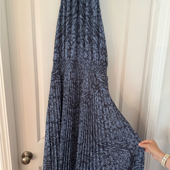 White House Black Market Blue Midi Dress - Picture 4 of 4